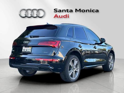 2025 Audi Q5 45 S line quattro Premium