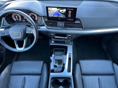 2025 Audi Q5 45 S line quattro Premium