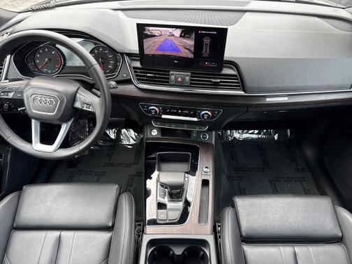 2024 Audi Q5 45 S line quattro Premium