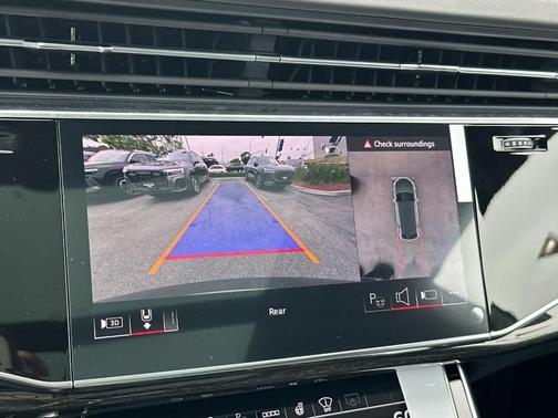 Daytona Gray Pearl Effect 2026 Audi Q8 Prestige