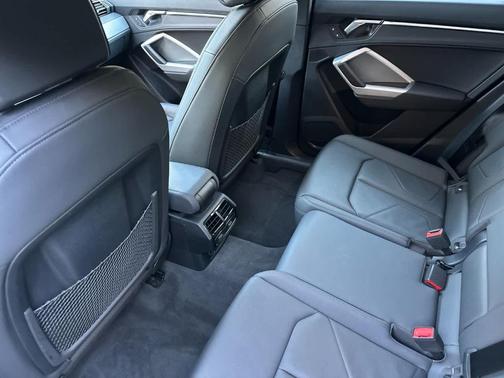 2023 Audi Q3 45 S line Premium