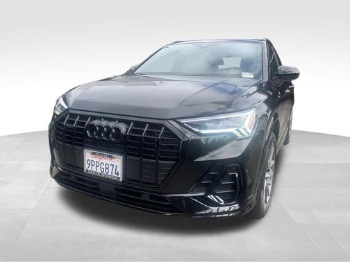 2024 Audi Q3 45 S line Premium