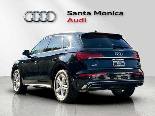 2022 Audi Q5 e 55 S line quattro Premium
