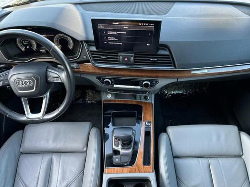 2022 Audi Q5 e 55 S line quattro Premium