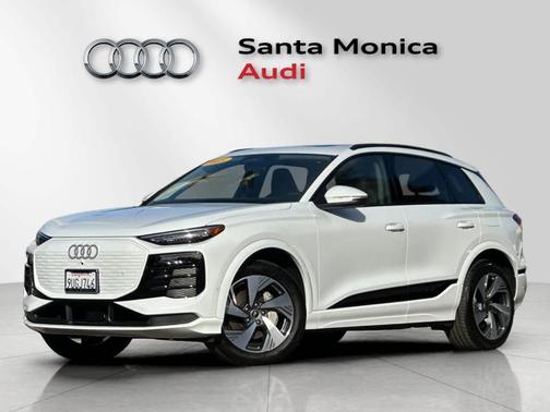 2025 Audi Q6 e-tron Premium