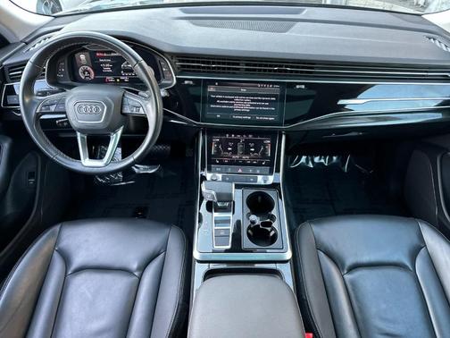 2022 Audi Q8 Premium