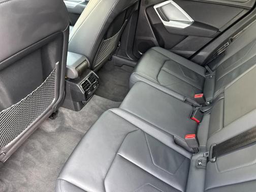 2022 Audi Q3 45 S line Premium