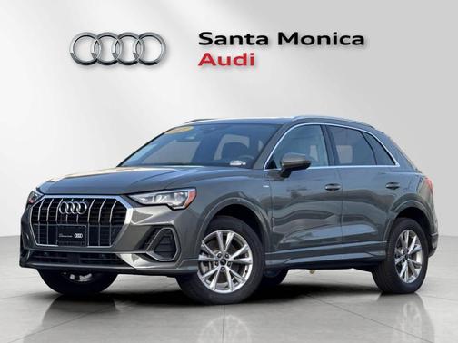 2022 Audi Q3 45 S line Premium