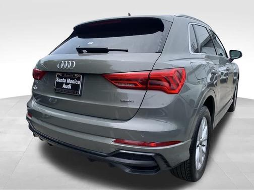 2022 Audi Q3 45 S line Premium