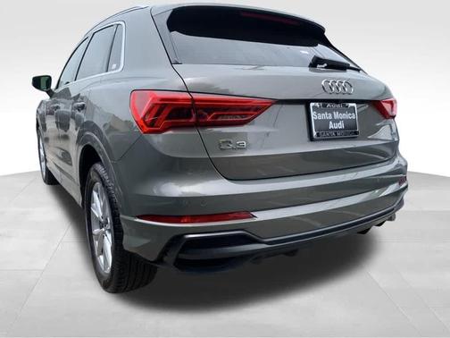 2022 Audi Q3 45 S line Premium