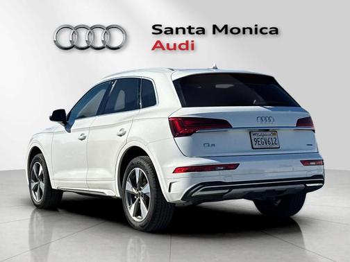 2023 Audi Q5 40 Premium Plus