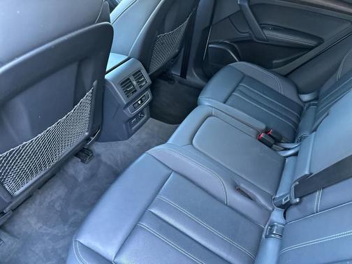 2023 Audi Q5 40 Premium Plus