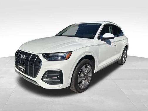 2023 Audi Q5 40 Premium Plus
