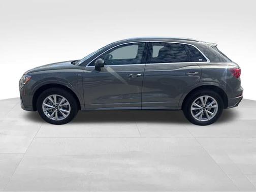 2022 Audi Q3 45 S line Premium