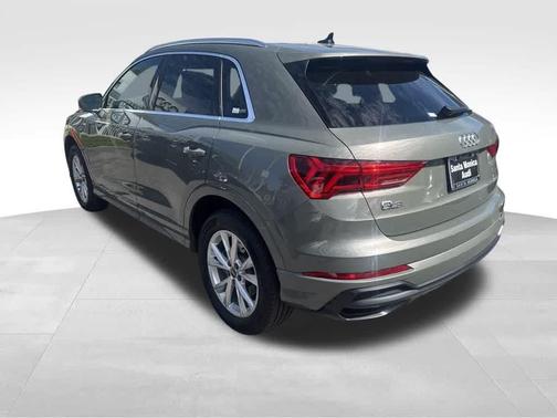 2022 Audi Q3 45 S line Premium