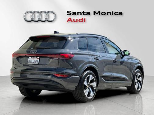 2025 Audi Q6 e-tron Premium