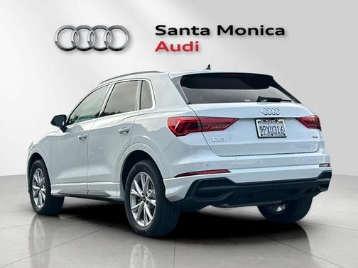 2024 Audi Q3 45 S line Premium