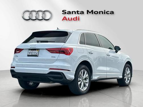 2024 Audi Q3 45 S line Premium