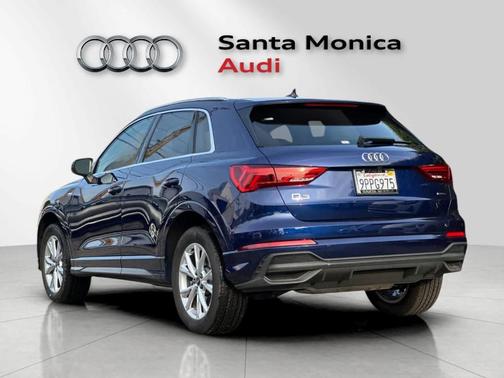 2024 Audi Q3 45 S line Premium