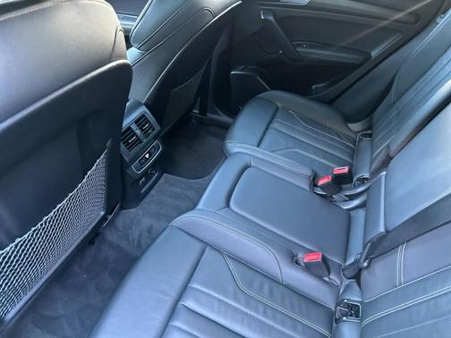 2022 Audi Q5 45 S line Premium Plus