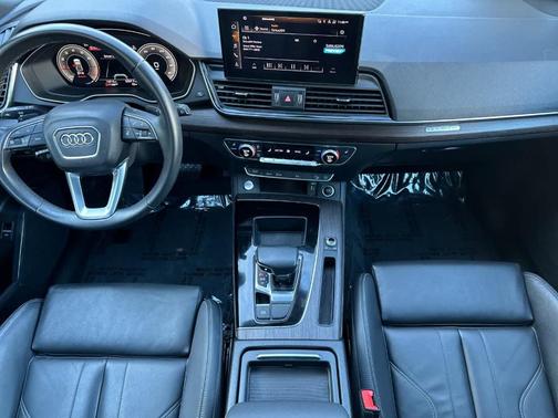 2022 Audi Q5 45 S line Premium Plus