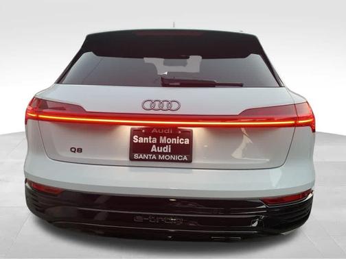 2024 Audi Q8 e-tron Premium