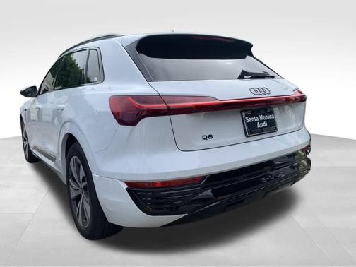 2024 Audi Q8 e-tron Premium
