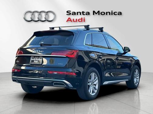 2022 Audi Q5 45 S line quattro Premium