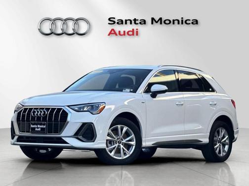 2022 Audi Q3 45 S line Premium