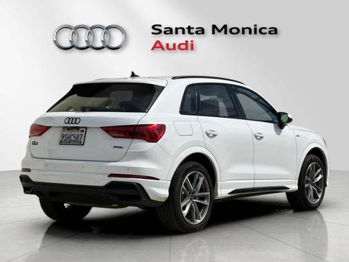 2025 Audi Q3 45 S line Premium