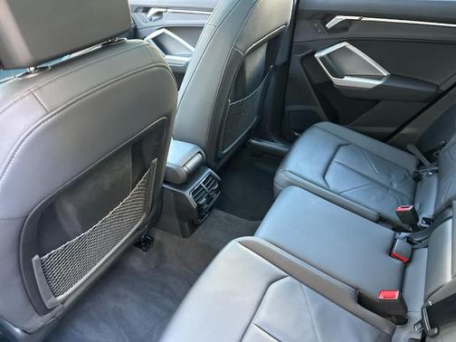 2025 Audi Q3 45 S line Premium