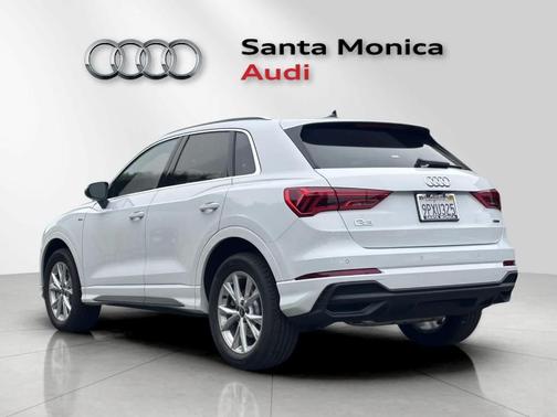 2024 Audi Q3 45 S line Premium