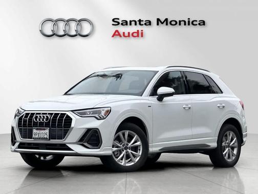 2024 Audi Q3 45 S line Premium