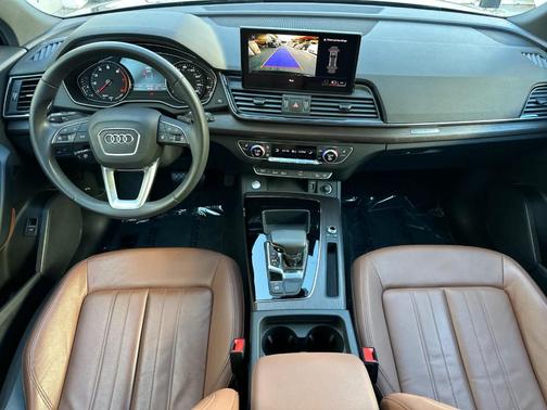 2023 Audi Q5 40 Premium