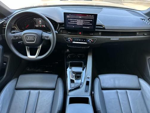 2025 Audi A4 45 S line quattro Premium