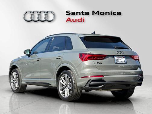 2024 Audi Q3 45 S line Premium