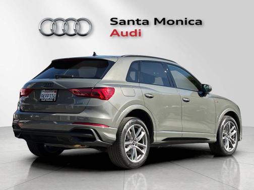 2024 Audi Q3 45 S line Premium