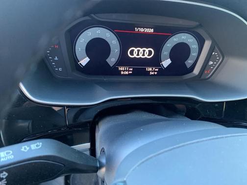 2024 Audi Q3 45 S line Premium