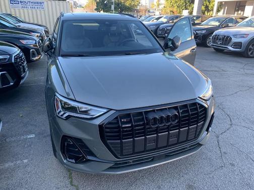 2024 Audi Q3 45 S line Premium