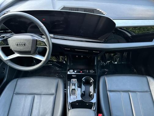 2025 Audi Q6 e-tron Premium