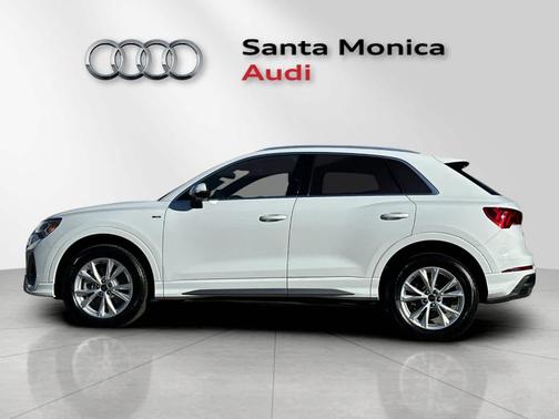 2024 Audi Q3 45 S line Premium