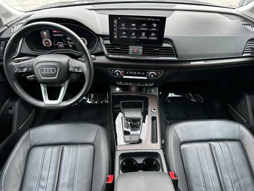 2023 Audi Q5 45 S line Premium Plus