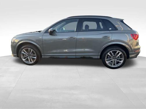 2024 Audi Q3 45 S line Premium