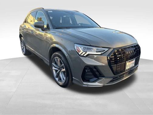 2024 Audi Q3 45 S line Premium