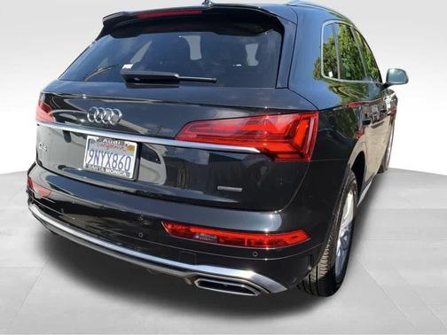 2024 Audi Q5 45 S line quattro Premium