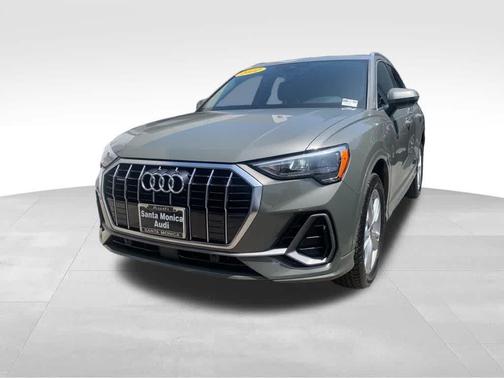 2022 Audi Q3 45 S line Premium
