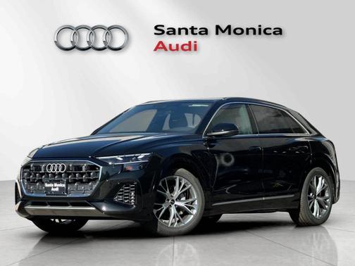 Mythos Black Metallic 2026 Audi Q8 Prestige