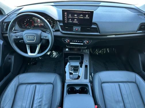 2023 Audi Q5 40 Premium