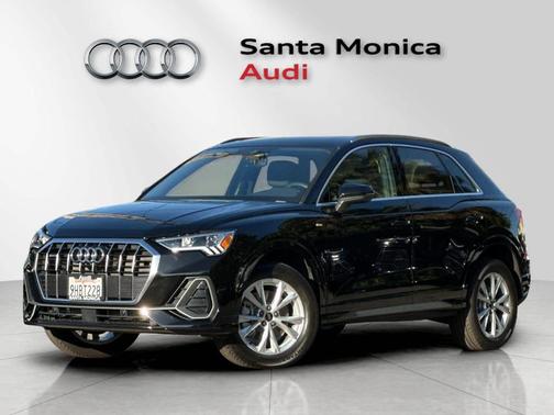 2023 Audi Q3 45 S line Premium