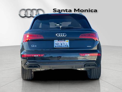 2025 Audi Q5 45 S line quattro Premium